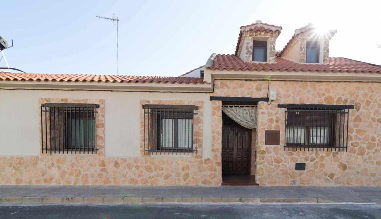 Casa Rural La Del Alba Seria Argamasilla De Alba Екстер'єр фото